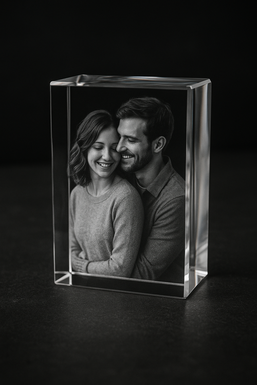 Cristallo Rettangolare 3D con Coppia di Innamorati – L’Amore inciso nel cristallo